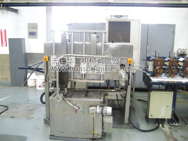 鋼帶刷洗清洗機1.jpg 鋼帶刷洗清洗機1.jpg